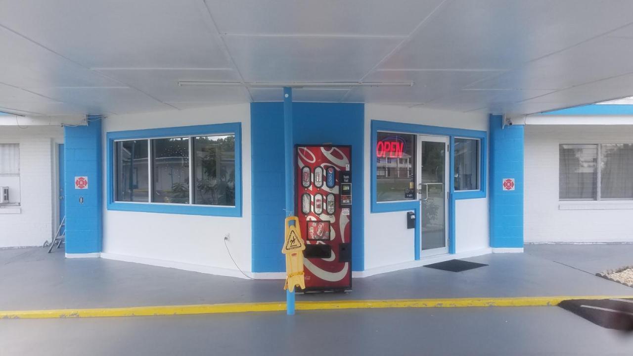 פרי Royal Inn Motel מראה חיצוני תמונה